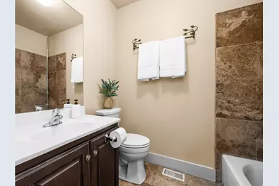 225 S Majestic Meadows Dr, Payson, UT 84651 - Photo 15