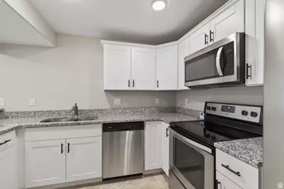 1443 S Evans St #25, Lehi, UT 84043 - Photo 27