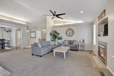 4637 W Moose Horn Ct, West Jordan, UT 84088 - Photo 15