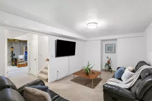 1425 E 5850 S, South Ogden, UT 84405 - Photo 7