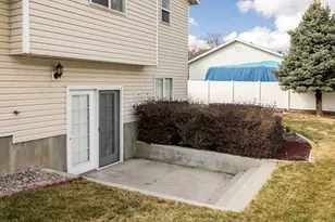 200 N 750 W, Hyrum, UT 84319 - Photo 9