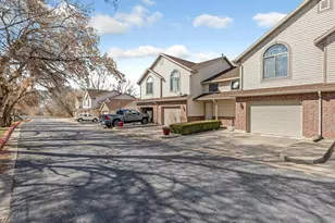 1137 E Holmes Ln S, Layton, UT 84041 - Photo 3