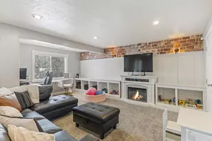 1137 E Holmes Ln S, Layton, UT 84041 - Photo 19