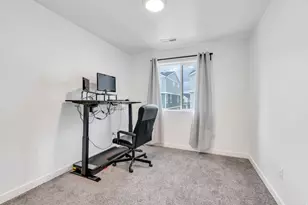 1089 E Bearing Dr, Saratoga Springs, UT 84045 - Photo 17