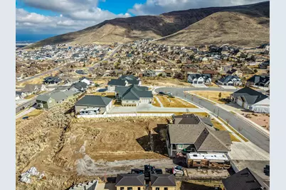 7032 W Echo Bluff Dr, Herriman, UT 84096 - Photo 49