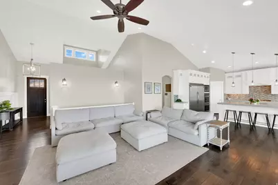 7032 W Echo Bluff Dr, Herriman, UT 84096 - Photo 9