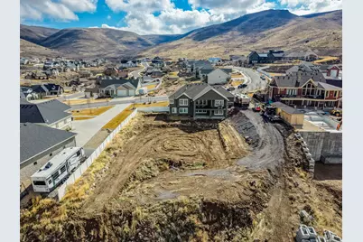 7032 W Echo Bluff Dr, Herriman, UT 84096 - Photo 45