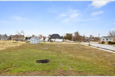 310 W Pear St, Grantsville, UT 84029 - Photo 29