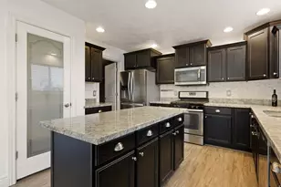 310 W Pear St, Grantsville, UT 84029 - Photo 3