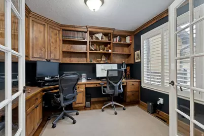 3467 E Hidden Oak Dr, Cottonwood Heights, UT 84121 - Photo 7