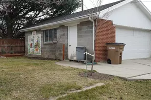 2947 S Hudson Cir E, Salt Lake City, UT 84106 - Photo 9