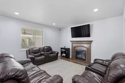 2287 S 2060 W, Woods Cross, UT 84087 - Photo 5