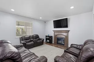 2287 S 2060 W, Woods Cross, UT 84087 - Photo 5