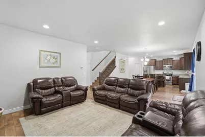2287 S 2060 W, Woods Cross, UT 84087 - Photo 5