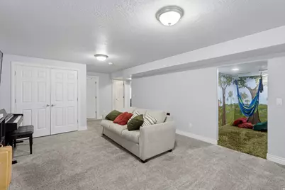 2287 S 2060 W, Woods Cross, UT 84087 - Photo 25