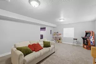 2287 S 2060 W, Woods Cross, UT 84087 - Photo 25