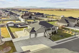 3561 S 5160 W, Hooper, UT 84315 - Photo 7