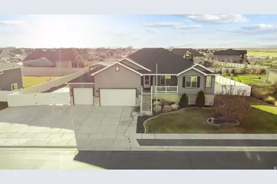 3561 S 5160 W, Hooper, UT 84315 - Photo 3