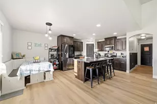 3561 S 5160 W, Hooper, UT 84315 - Photo 5