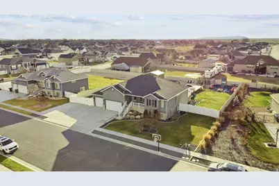 3561 S 5160 W, Hooper, UT 84315 - Photo 5