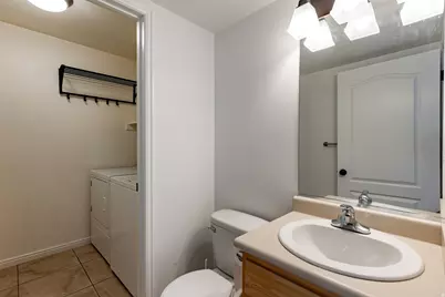 1944 E Fielding Hill Ln S, Draper, UT 84020 - Photo 13