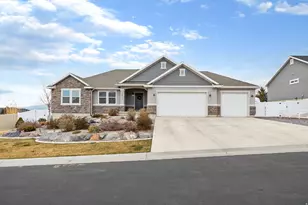 9913 N Outlook Way, Eagle Mountain, UT 84005 - Photo 43