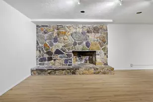 2744 E 7265 S, Cottonwood Heights, UT 84121 - Photo 23