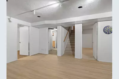 2744 E 7265 S, Cottonwood Heights, UT 84121 - Photo 29