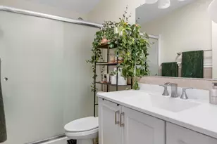 2744 E 7265 S, Cottonwood Heights, UT 84121 - Photo 13