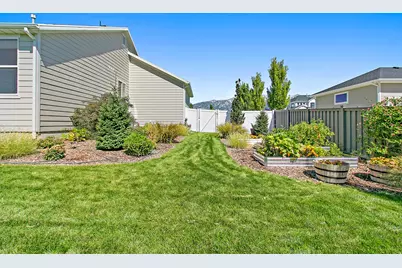 5747 W Yorkshire Ct, Highland, UT 84003 - Photo 37