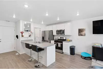 1796 N Blue Iris Ave, Tooele, UT 84074 - Photo 7