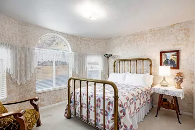 1096 E 380 N, Lindon, UT 84042 - Photo 19