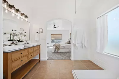 9226 N Mount Airey Dr, Eagle Mountain, UT 84005 - Photo 21