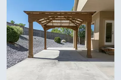 9226 N Mount Airey Dr, Eagle Mountain, UT 84005 - Photo 53