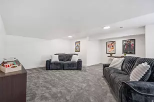 9226 N Mount Airey Dr, Eagle Mountain, UT 84005 - Photo 31