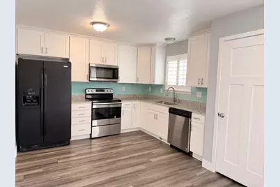 694 W Ry Ln S, Tooele, UT 84074 - Photo 7