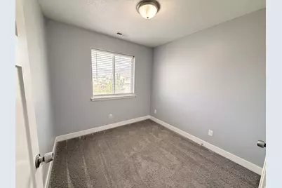 694 W Ry Ln S, Tooele, UT 84074 - Photo 13