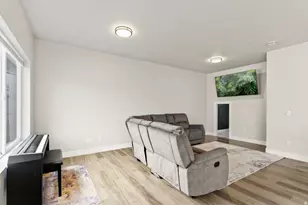 421 E Penny Ln, Clearfield, UT 84015 - Photo 13