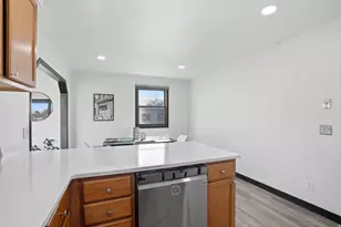 12753 S Gilbert Dr W, Riverton, UT 84065 - Photo 11