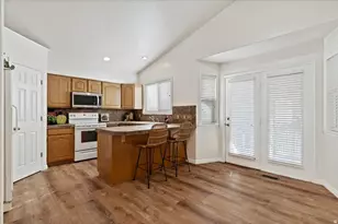 527 E 2500 N, North Ogden, UT 84414 - Photo 7