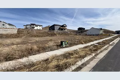670 S 1080 E #37, Smithfield, UT 84335 - Photo 3