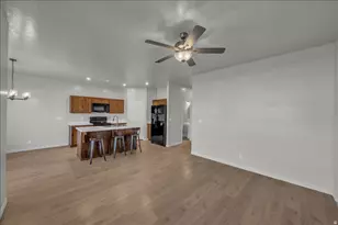 359 S Deep Creek Dr, Washington, UT 84780 - Photo 3
