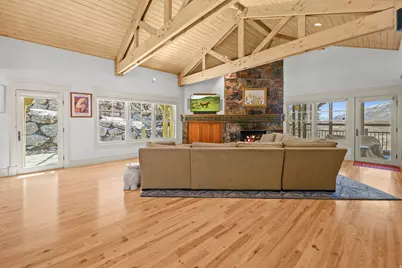 606 N Little Tree Cir, Salt Lake City, UT 84108 - Photo 11