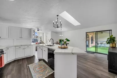 1331 N Dixie Downs Rd #100, Saint George, UT 84770 - Photo 5