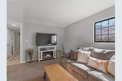 22 E 525 N, Layton, UT 84041 - Photo 11