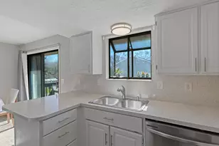 22 E 525 N, Layton, UT 84041 - Photo 5