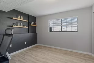 22 E 525 N, Layton, UT 84041 - Photo 17