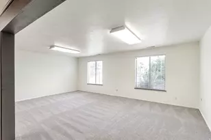 359 E 700 S, Farmington, UT 84025 - Photo 25