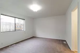 359 E 700 S, Farmington, UT 84025 - Photo 23