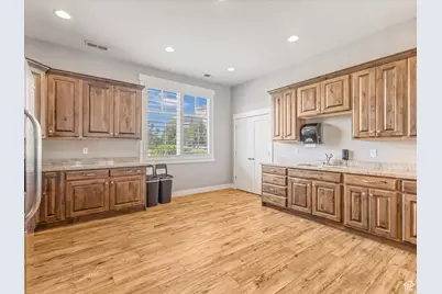 341 N 680 E, Vineyard, UT 84059 - Photo 21